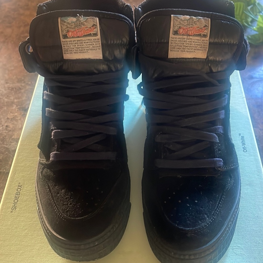 Off white 3.0 size 39 suede n leather high top